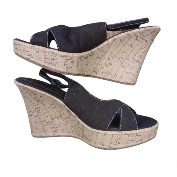 Le Chateau Brown Sling Back Wedge Heels Size 9 - Picture 2 of 7